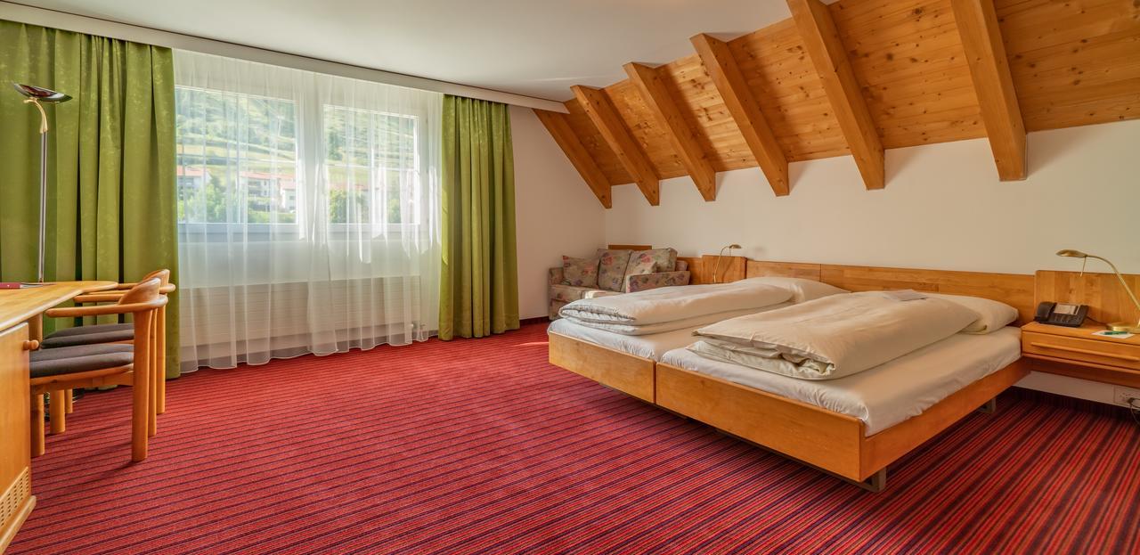 Typically Swiss Hotel Altana Scuol Exteriör bild
