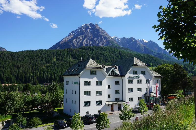 Typically Swiss Hotel Altana Scuol Exteriör bild